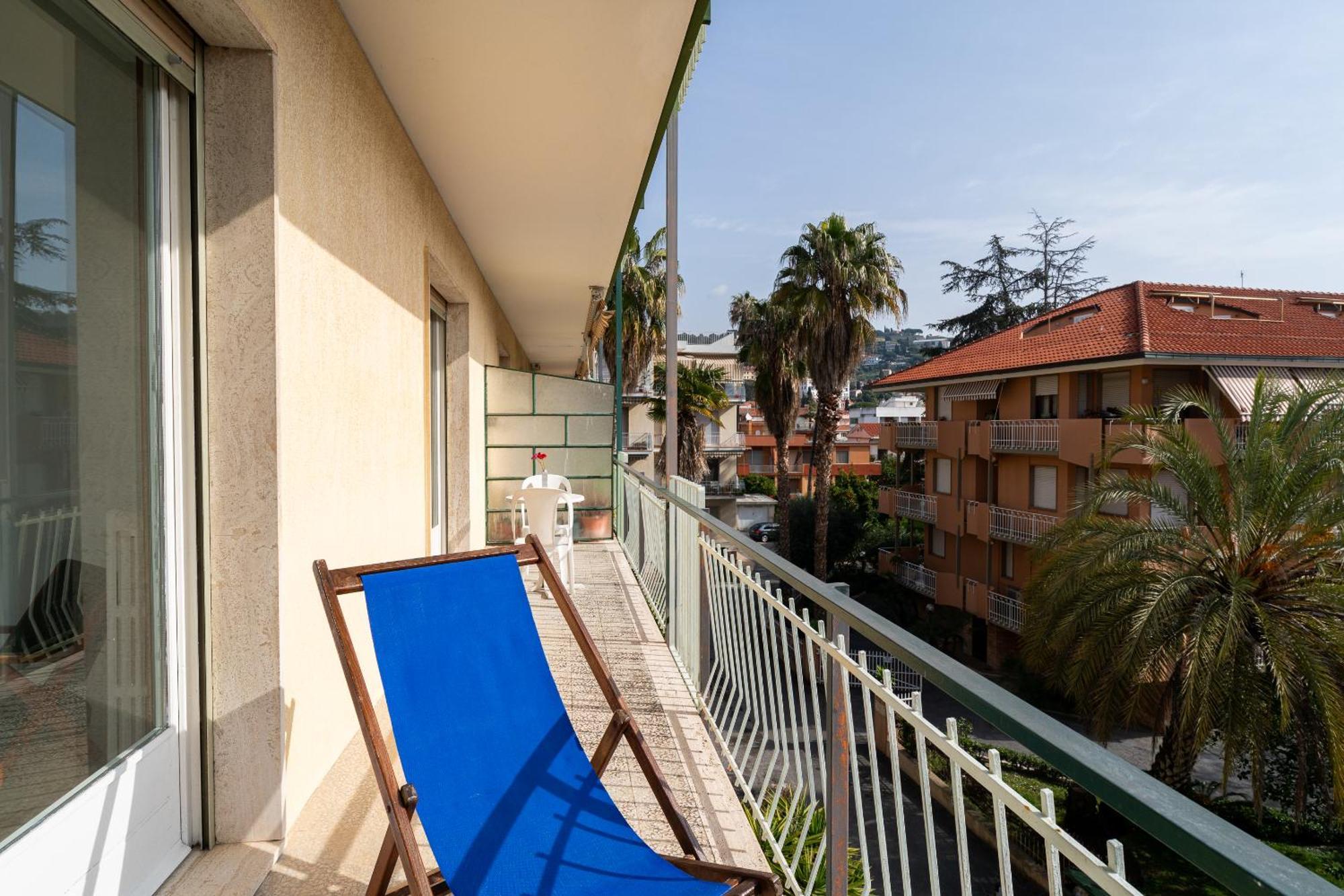 Casa Silvia - Central - Terrace - Wifi Bordighera Exteriör bild